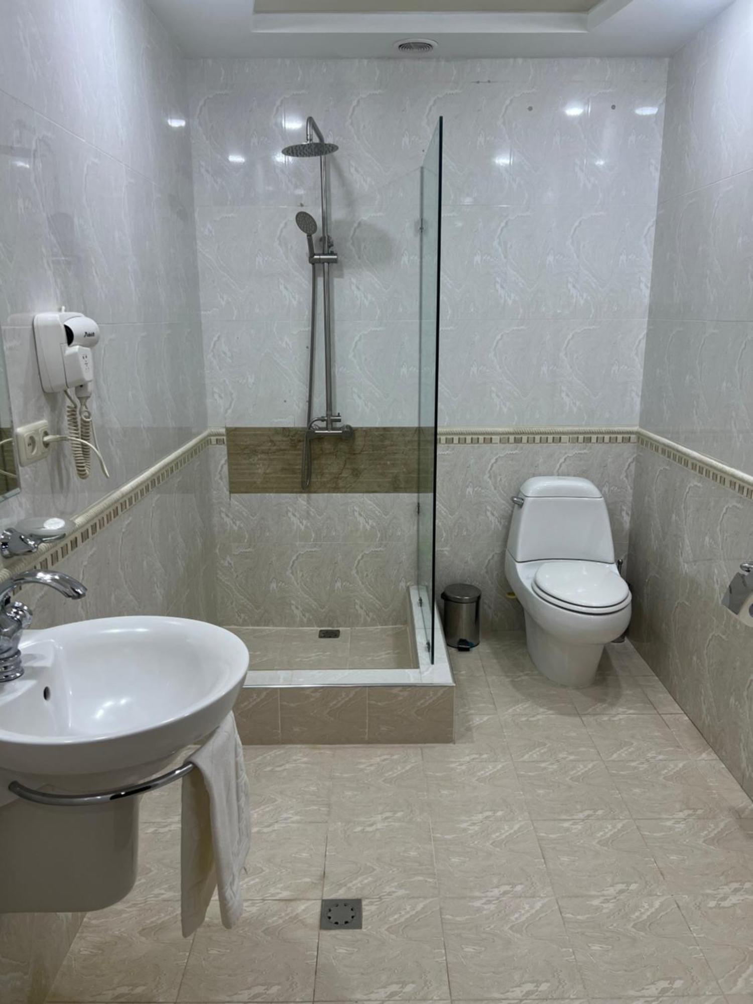 Vanatur Hotel Гюмри Экстерьер фото