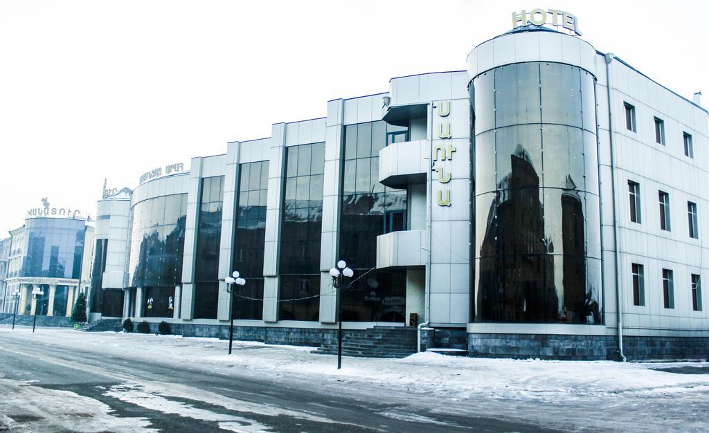 Vanatur Hotel Гюмри Экстерьер фото