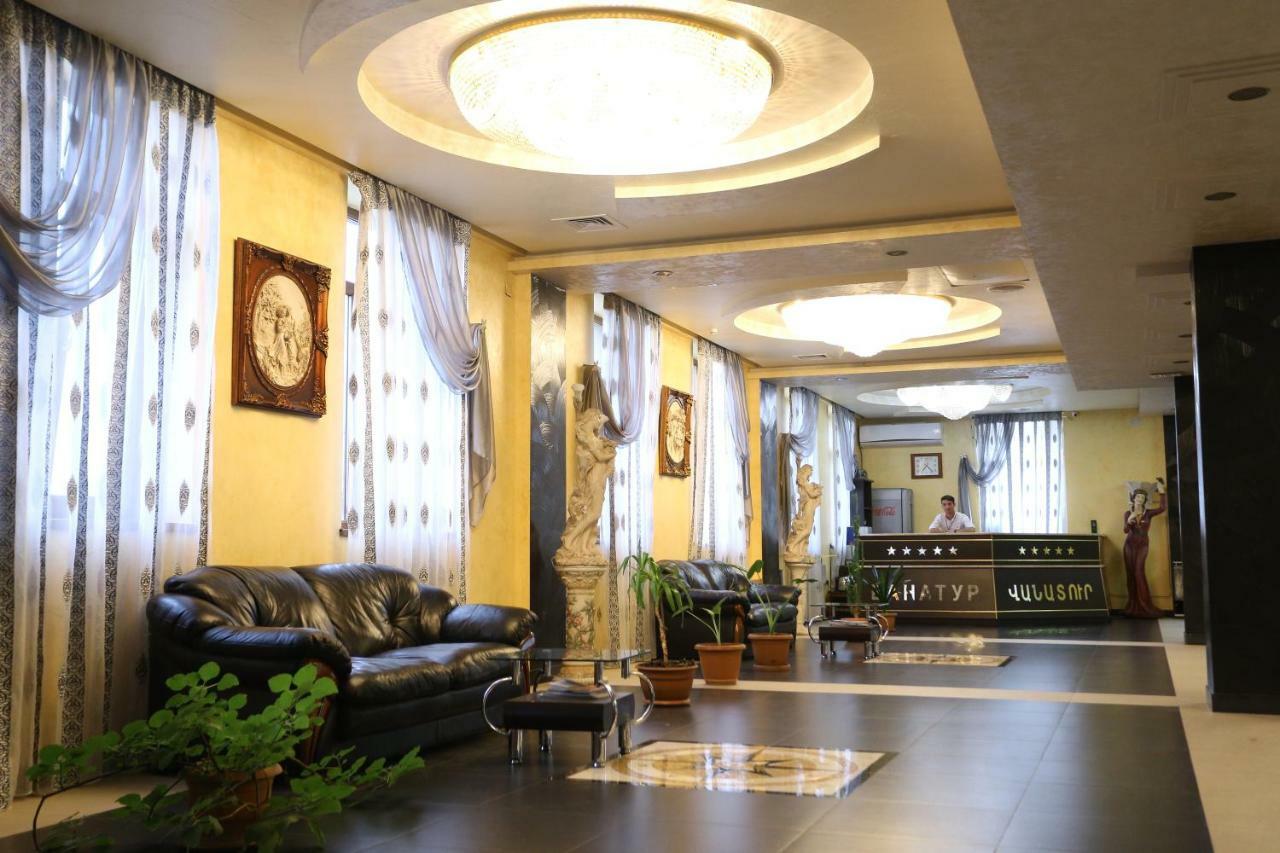 Vanatur Hotel Гюмри Экстерьер фото